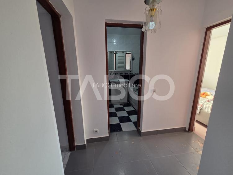 Apartament de vanzare 4 camere decomandat 80 mp utili zona 1 Decembrie - 8