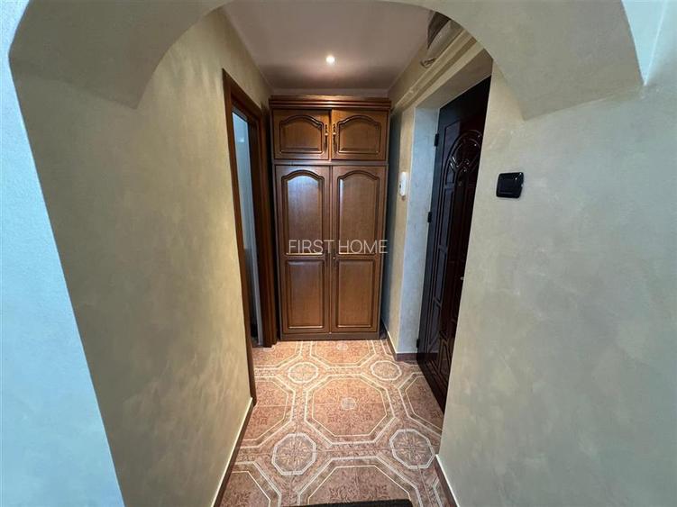 Apartament 3 camere, mobilat si utilat, ultracentral, etaj 9/10 - 18