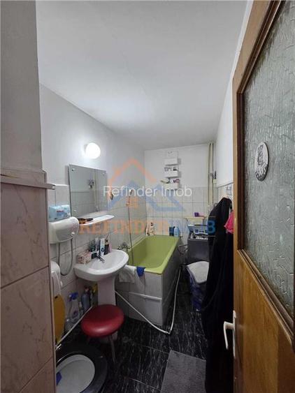 Garsoniera de vanzare, zona Mall Vitan - 6