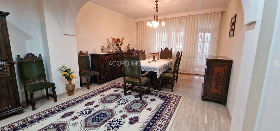 Coiciu, o vila construita pe cadre de beton, bine compartimentata. - 3