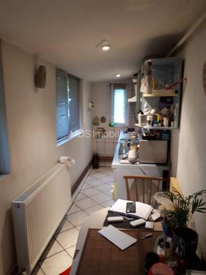 Mobilat si utilat complet, modificat in 3 camere linga Lidl - 5