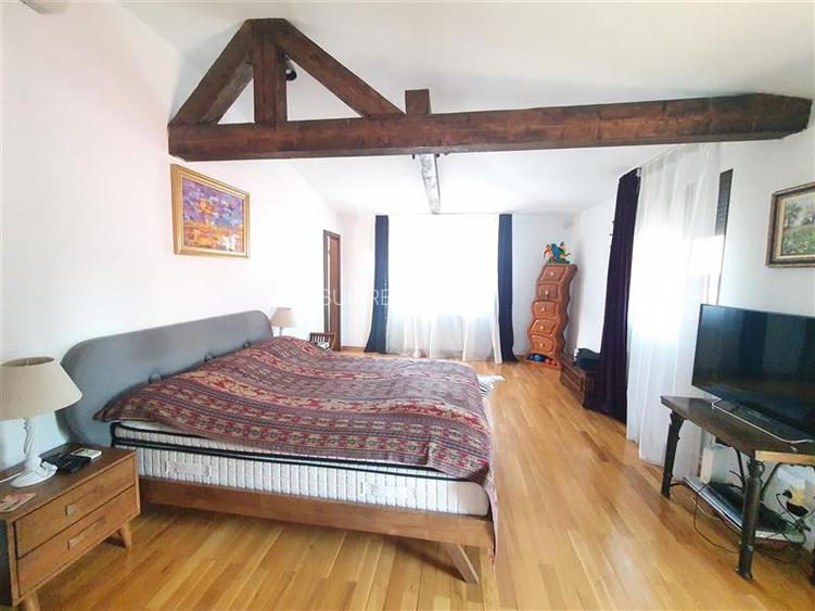 Vila la cheie, cocheta, mobilata-utilata, gradina amenajata - 19