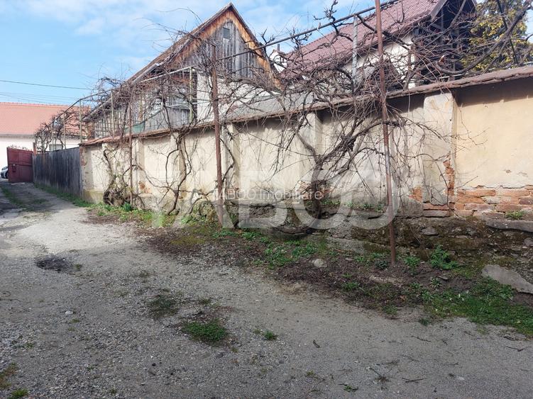 Casa 58 mp cu gradina 300 mp pet friendly central Cisnadioara - 16