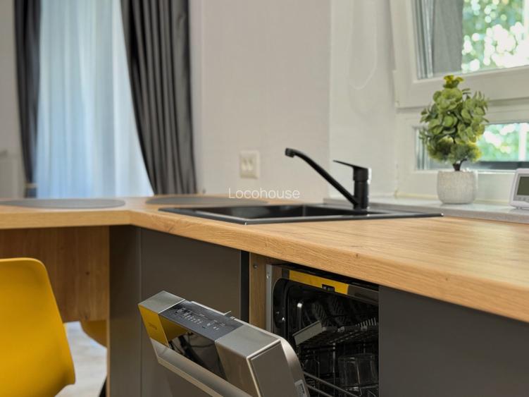 Studio la prima inchiriere - Zona pietonala Coresi - 4