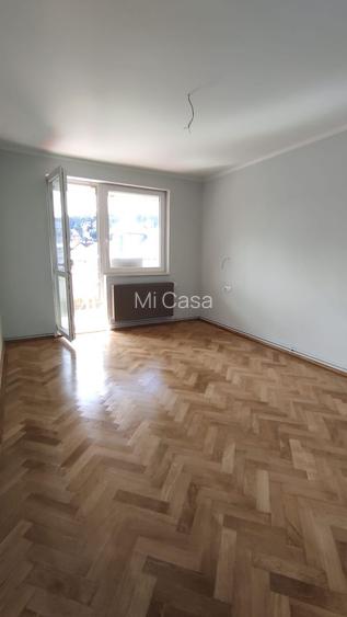 Apartament cu 3 camere  in zona centrala a Brasovului - 3