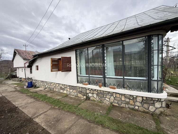 Casă corp C1 84mp + casă corp C2 51mp+garaj+ grădină și teren 889mp - 23