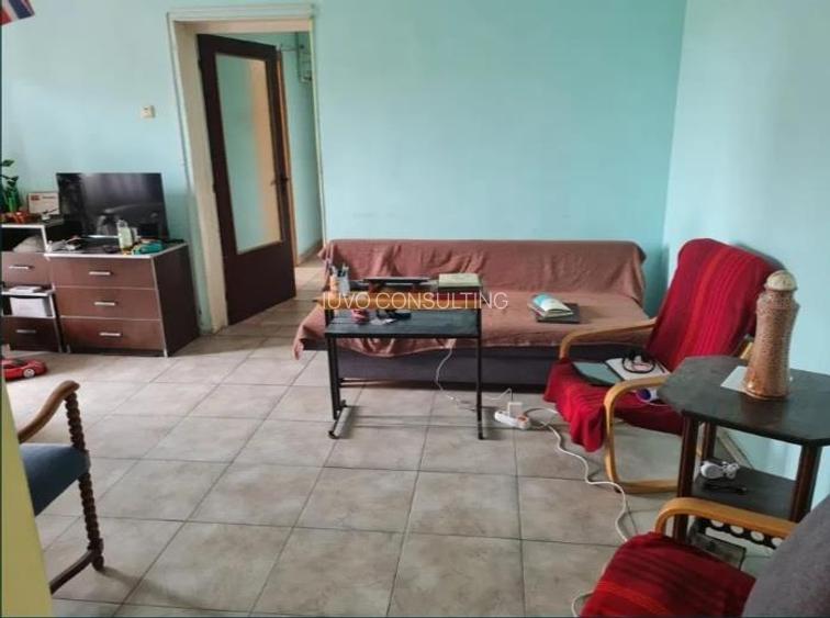 Apartament 4 camere Semidecomandat Sos. Berceni - 6
