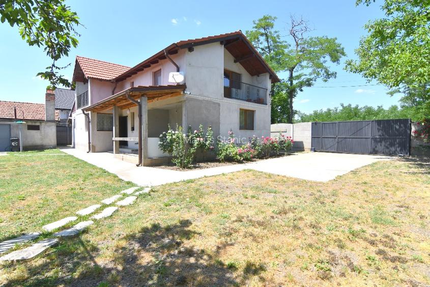 Casă individuală de vânzare  - 2