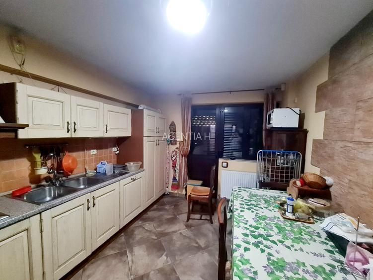 Vila P+1+M zona Militari - Pacii - str. Paralutelor constructie 2007 tip duplex - 33