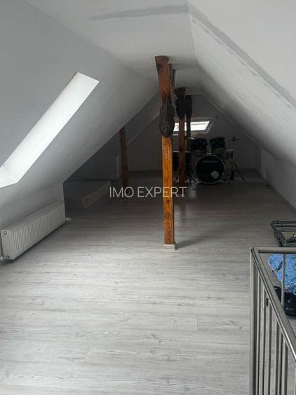 Casa de Vânzare cu lac - 13