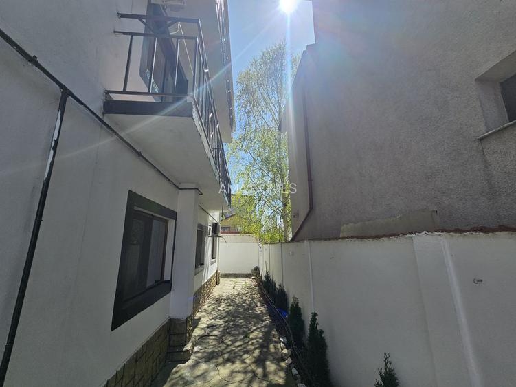 Pensiune de vanzare/Eforie Nord/la 10 minute de plajă – 17 camere - 12