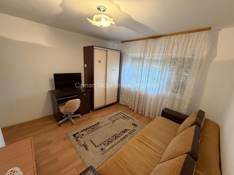 Apartament 2 camere, decomandat - zona Ampoi 3 - 9