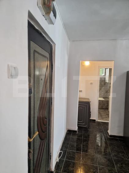 Spatiu comercial, 65 mp, zona Imparatul Traian