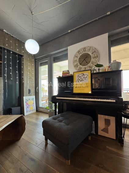 Locuinta speciala cu peluza si ponton pe lac in Mamaia - 7