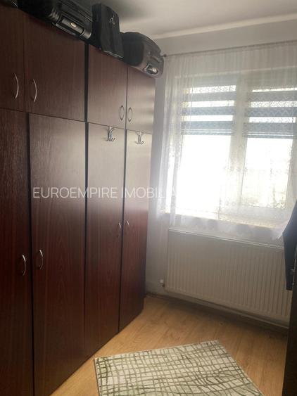 Apartament 2 camere de vanzare zona KM 4-5 - 4
