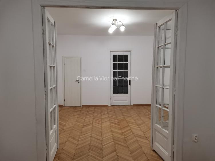 Inchiriere apartament într un P+2 - 10