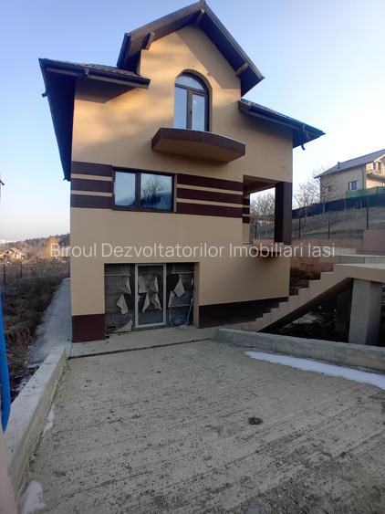 Casa, 146 mp utili, 500 mp teren, Hlincea - 30