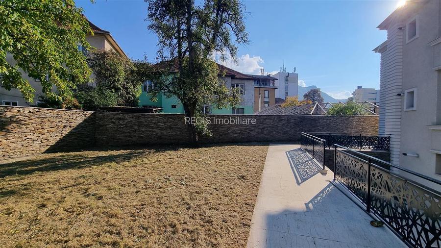 Vila - Bloc modern de 11 camere zona Centrul Civic , Onix - 42