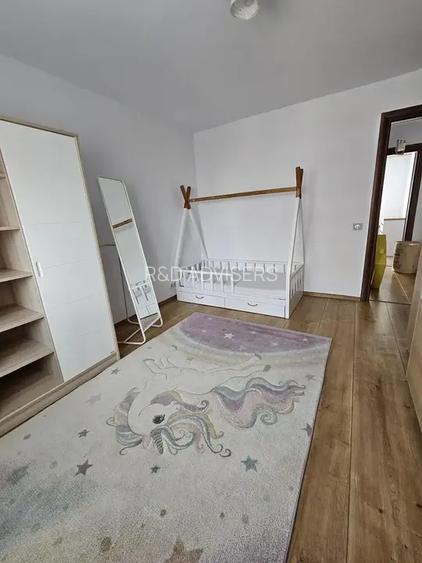Apartament 3 camere Bulevardul 1 Mai - 7