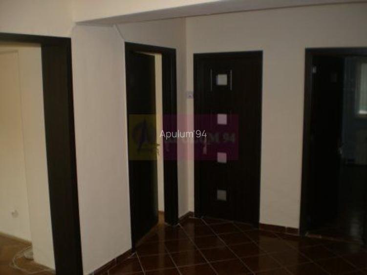 Apartament 3 camere pe bd Decebal - 6