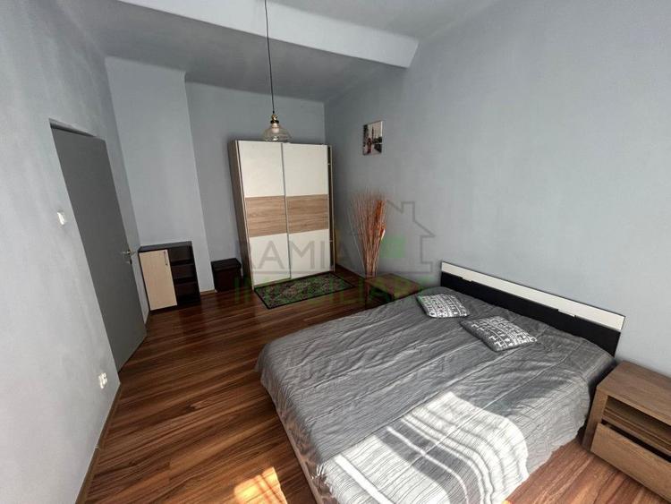 Apartament 2 camere de închiriat în Piața Sfatului, Centrul Istoric