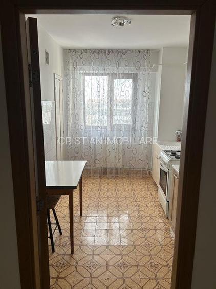 Ap 2 camere Dorobanti, conf 1, decomandat, etaj intermediar, semi mobilat, liber - 3