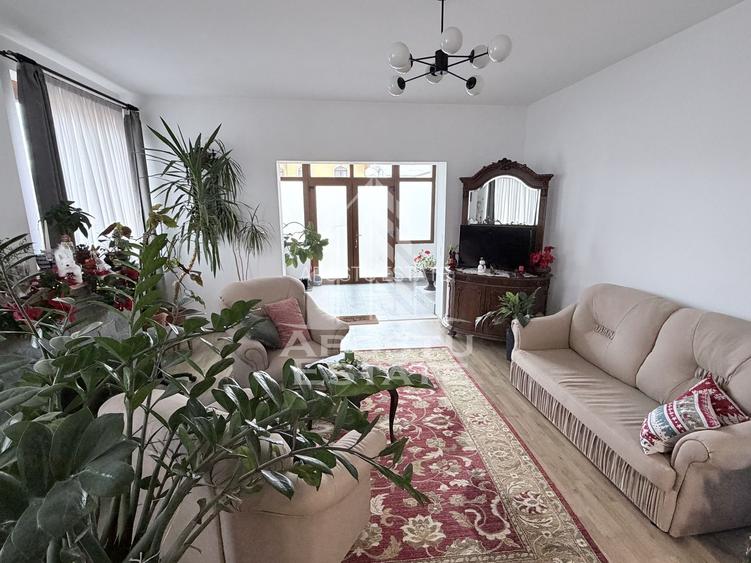 Casa moderna in Sanandrei la asfalt vatra satului - 16