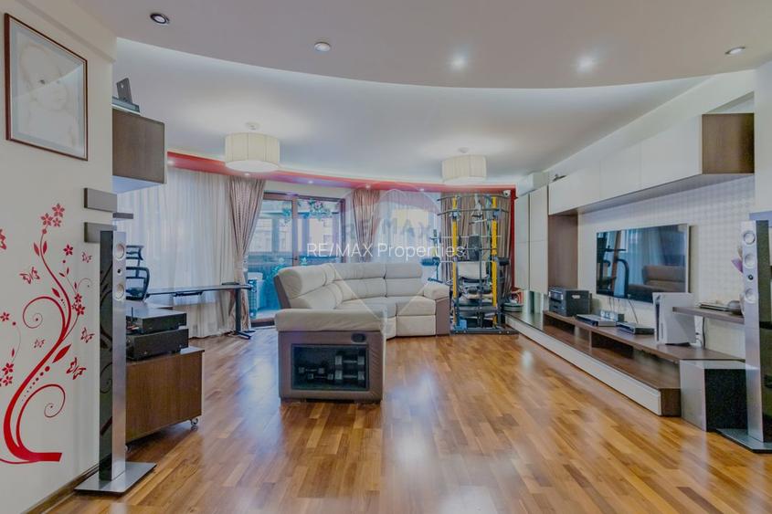 Apartament special | 137.36mp utili | 143mp utili totali | 2009 - 4