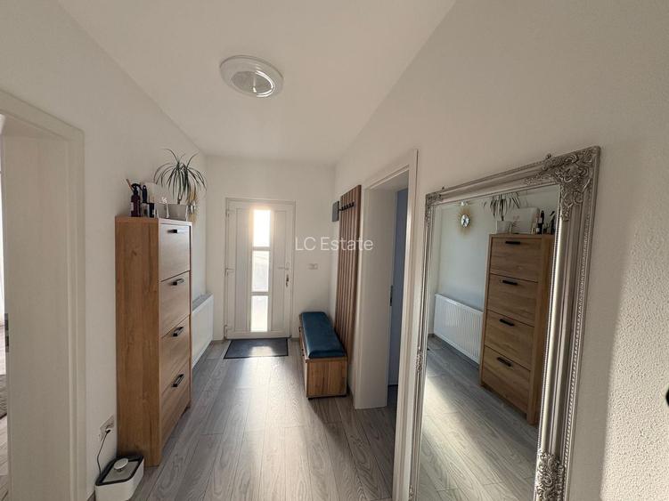 MOBILAT-UTILAT, 3 CAMERE, CURTE SPATOASA - 3