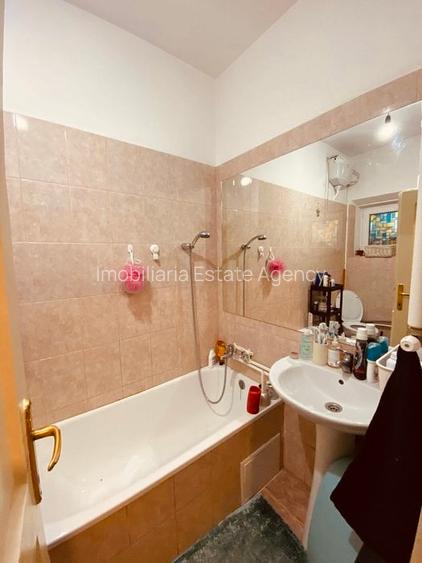 Garsoniera Baba Novac, CENTRALA PROPRIE, mobilată si utilată modern, libera - 6