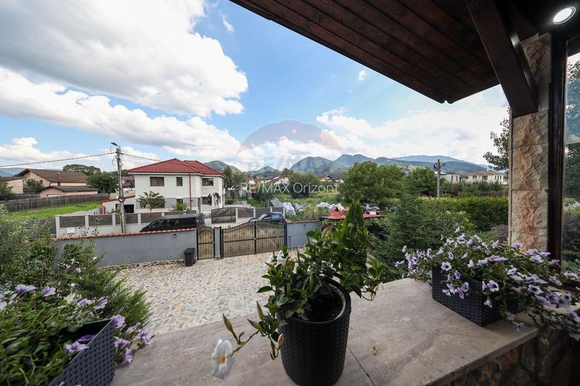 Conac, proprietate unica, in mijlocul naturii, Sacele! - 49