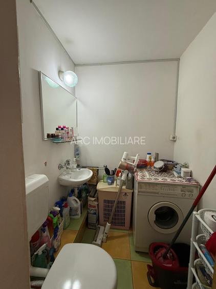 Apartament 3 camere structura decomandata,întrare Racadau - 10