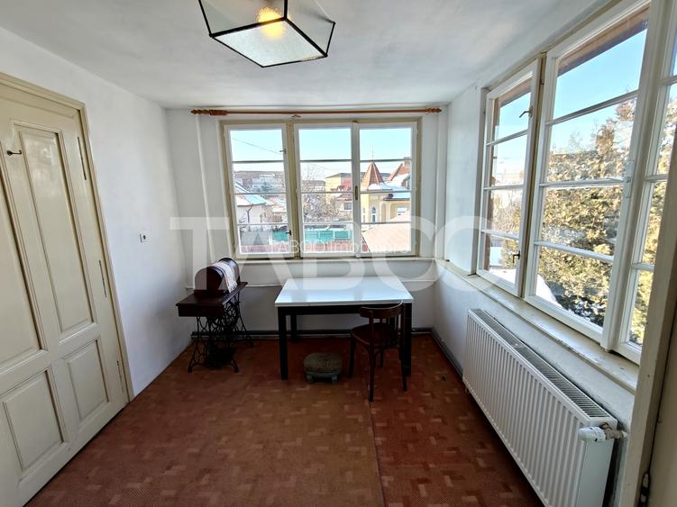 Casa de inchiriat cu 4 camere zona Strand - Pet friendly - COMISION 0 - 4