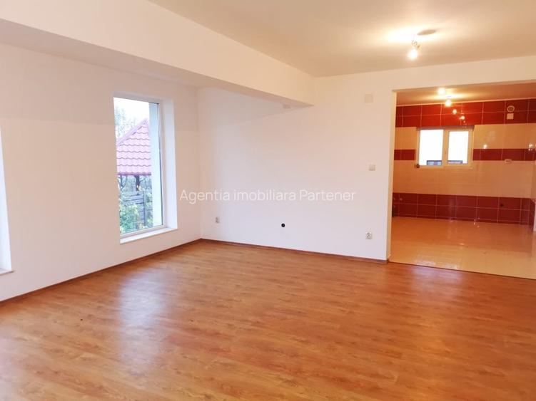 Vila P+E, Stefanesti - Cetate, teren 543 mp - 3