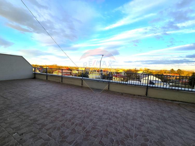 Apartament spatios 3 camere, locuinta sau birou - 11