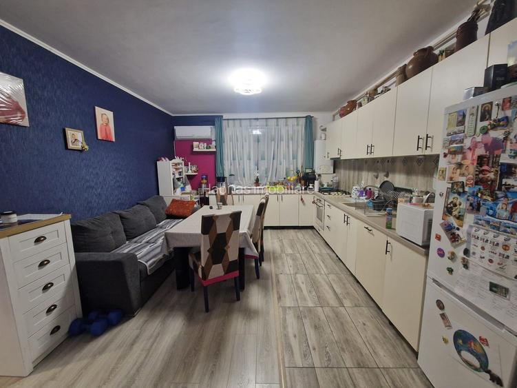 Comision 0% Apartament 3 camere 69 mp, parcare, Floresti str Cetatii - 4