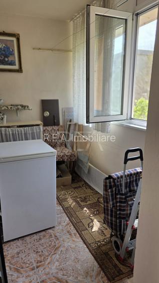 4 camere, 1/8, anvelopat, bloc 1982, 90mp-Gorjului - 6