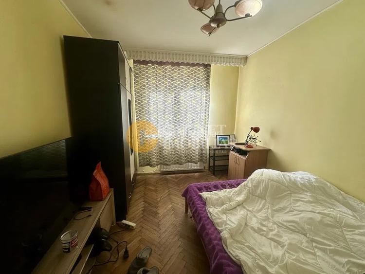 4 Camere Decomandat  - Etaj 1 - Zona Galata/ Biserica Galbena - 2