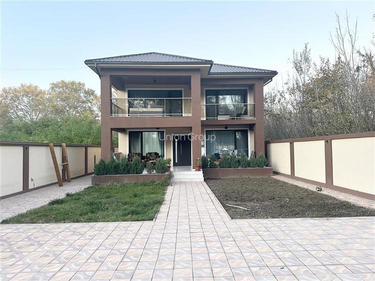 Casa de 300 mp, amplasata pe teren de 500 mp, Mamaia Nord - 2