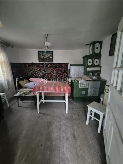 Teren 2300 mp cu casa batraneasca Liteni, Moara - central - 4