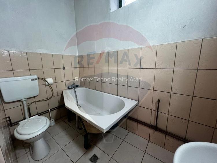 Casă 4 camere in Seitin 2144 teren - 10