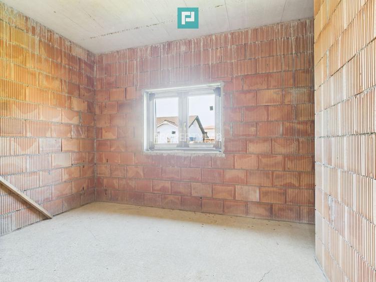 Casă la roșu  pe parter - Moșnița Veche - 11