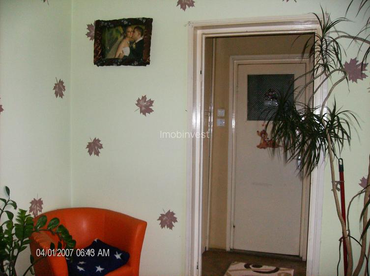 Vand apartaemnt cu 2 camere, cf. 1, semidecomandat, etaj 8/9, zona Aleea carpati - 3