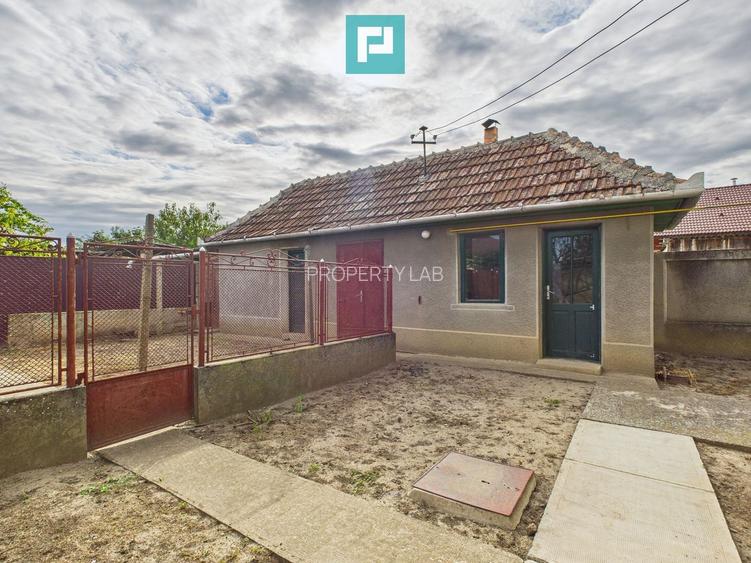 Casă cu teren generos, zonă centrală, Curtici - 7