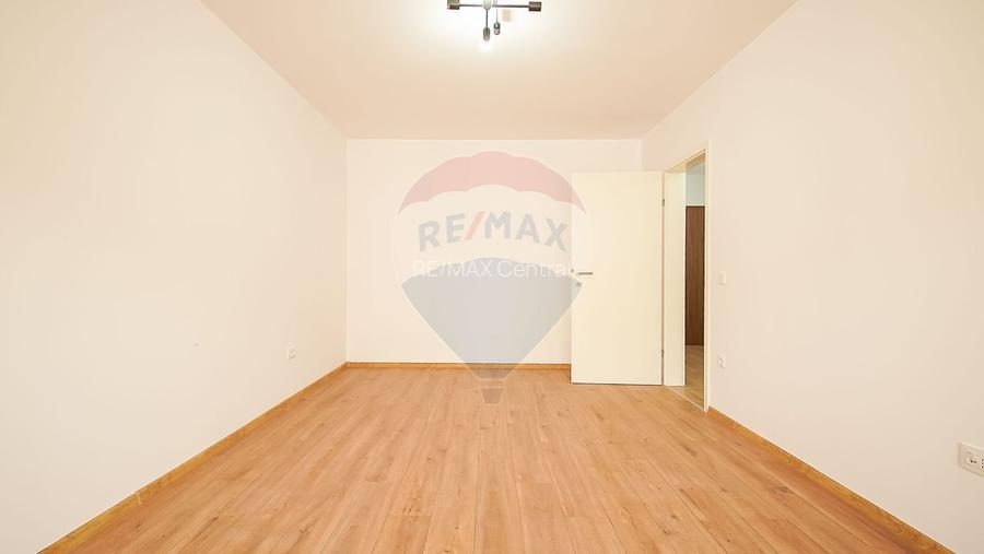 Garsoniera de închiriat. Tractorul - 2