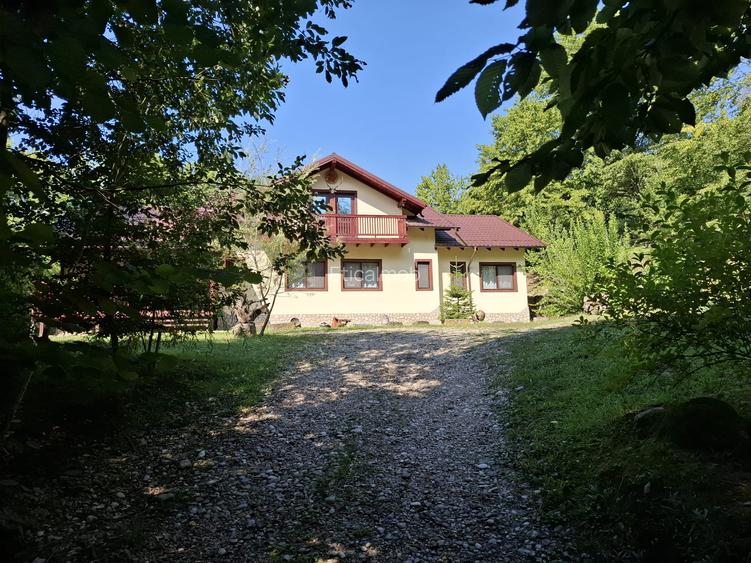 Pensiune agroturistică lângă București | Business funcțional | Iedera de Sus, DB - 3