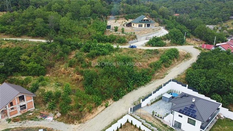 TEREN INTRAVILAN - RM. VALCEA - 2