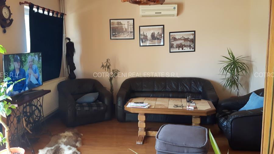 Refugiul Tău Verde: Casă Spațioasă cu Livadă, Anexe și Panouri Solare - 14