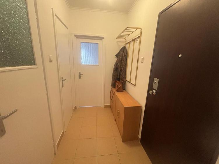 Mobilat si utilat aproape de Piata Unirii