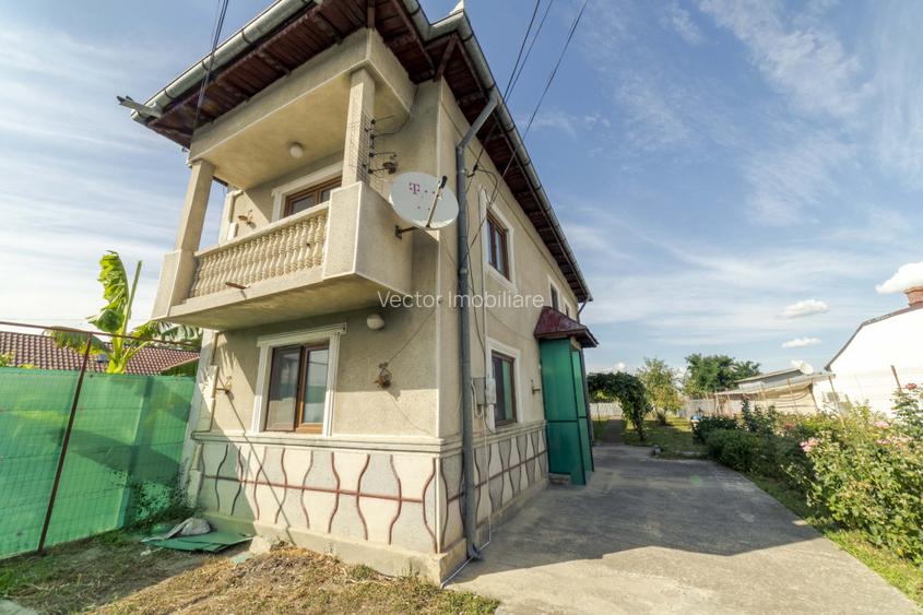 Tartasesti,str. Principala, 3040 mp teren, P+1, casa 1998, deschidere 12 m - 3